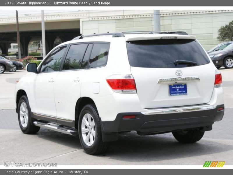 Blizzard White Pearl / Sand Beige 2012 Toyota Highlander SE