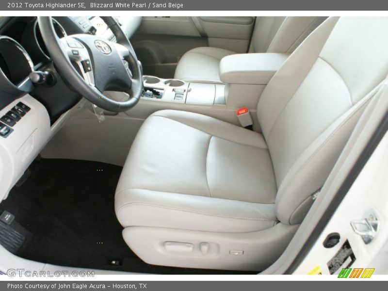 Blizzard White Pearl / Sand Beige 2012 Toyota Highlander SE