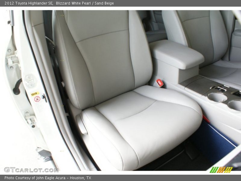 Blizzard White Pearl / Sand Beige 2012 Toyota Highlander SE