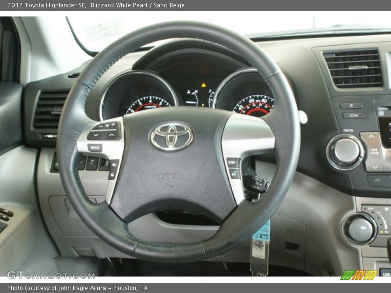 Blizzard White Pearl / Sand Beige 2012 Toyota Highlander SE