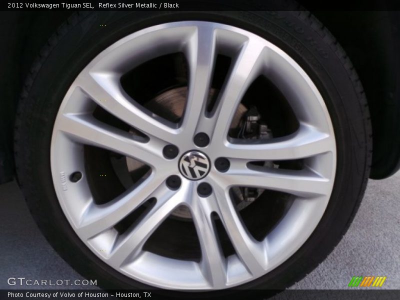 Reflex Silver Metallic / Black 2012 Volkswagen Tiguan SEL