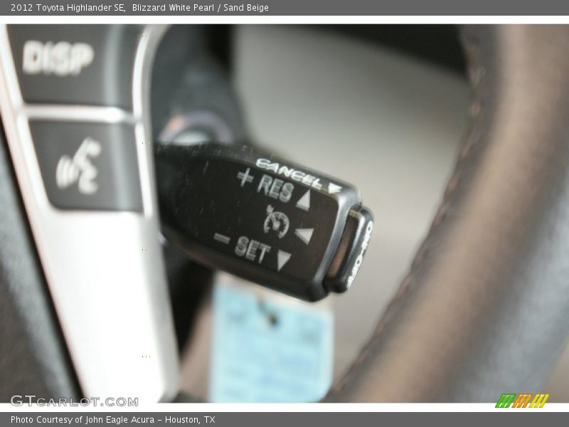 Blizzard White Pearl / Sand Beige 2012 Toyota Highlander SE