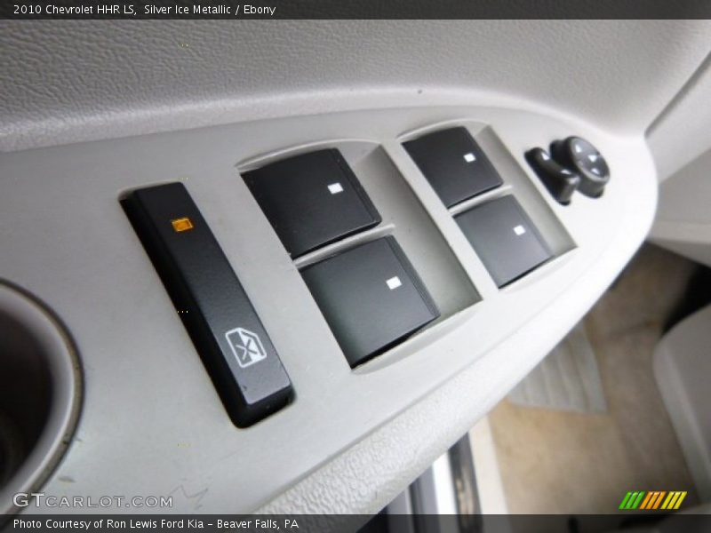 Silver Ice Metallic / Ebony 2010 Chevrolet HHR LS