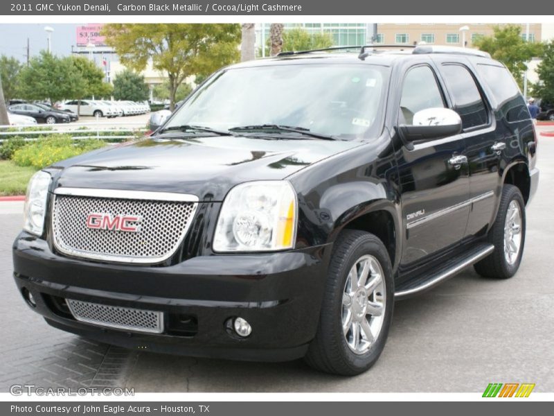 Front 3/4 View of 2011 Yukon Denali