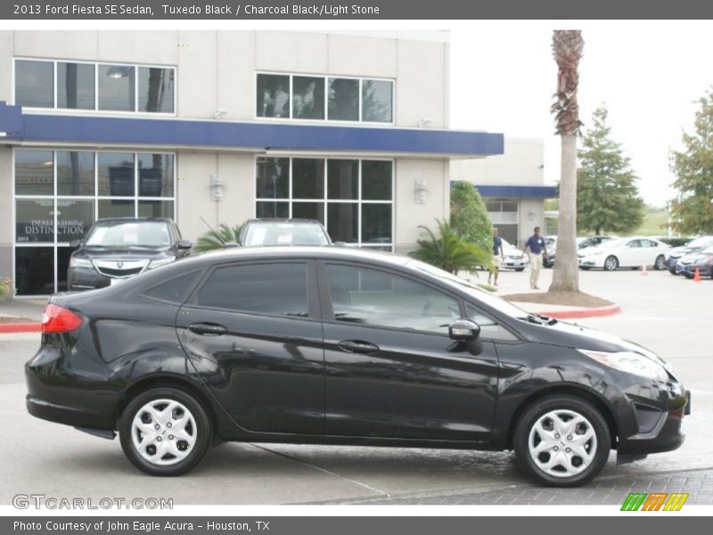 Tuxedo Black / Charcoal Black/Light Stone 2013 Ford Fiesta SE Sedan