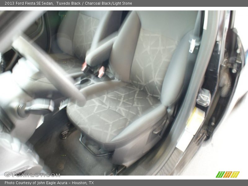 Tuxedo Black / Charcoal Black/Light Stone 2013 Ford Fiesta SE Sedan