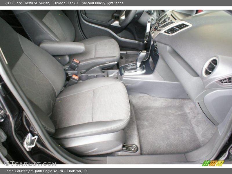 Tuxedo Black / Charcoal Black/Light Stone 2013 Ford Fiesta SE Sedan