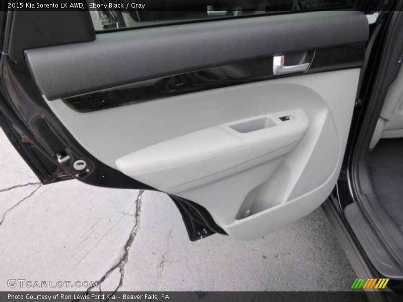 Ebony Black / Gray 2015 Kia Sorento LX AWD