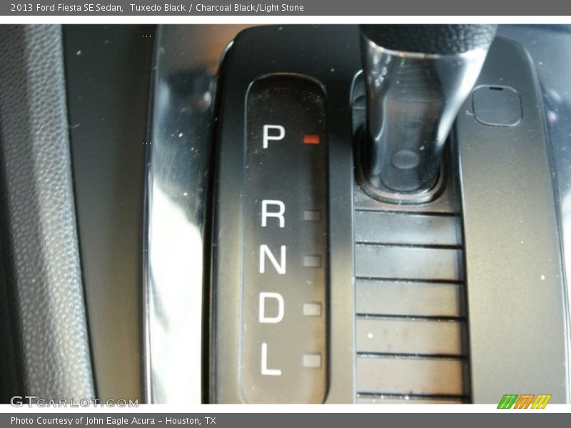 Tuxedo Black / Charcoal Black/Light Stone 2013 Ford Fiesta SE Sedan