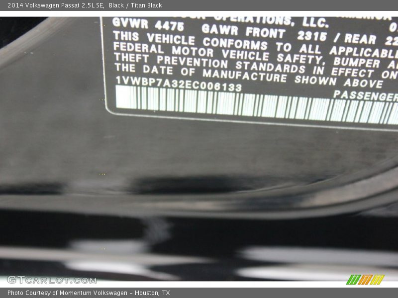 Black / Titan Black 2014 Volkswagen Passat 2.5L SE