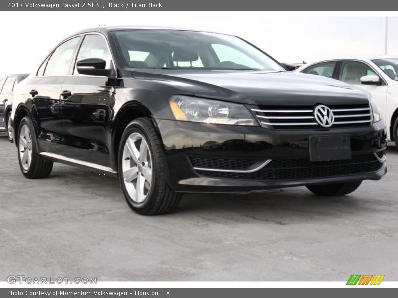 Black / Titan Black 2013 Volkswagen Passat 2.5L SE