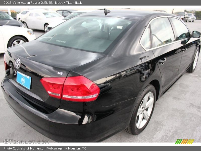 Black / Titan Black 2013 Volkswagen Passat 2.5L SE