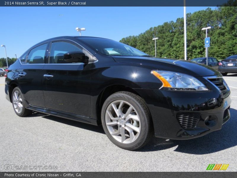 Super Black / Charcoal 2014 Nissan Sentra SR