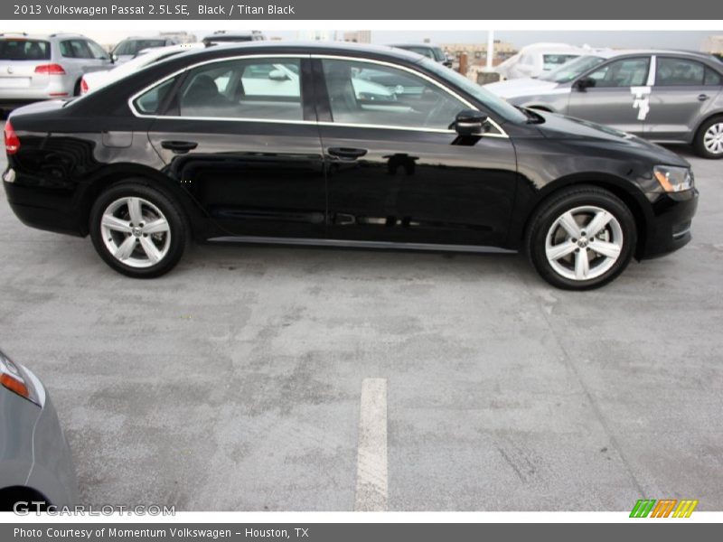 Black / Titan Black 2013 Volkswagen Passat 2.5L SE