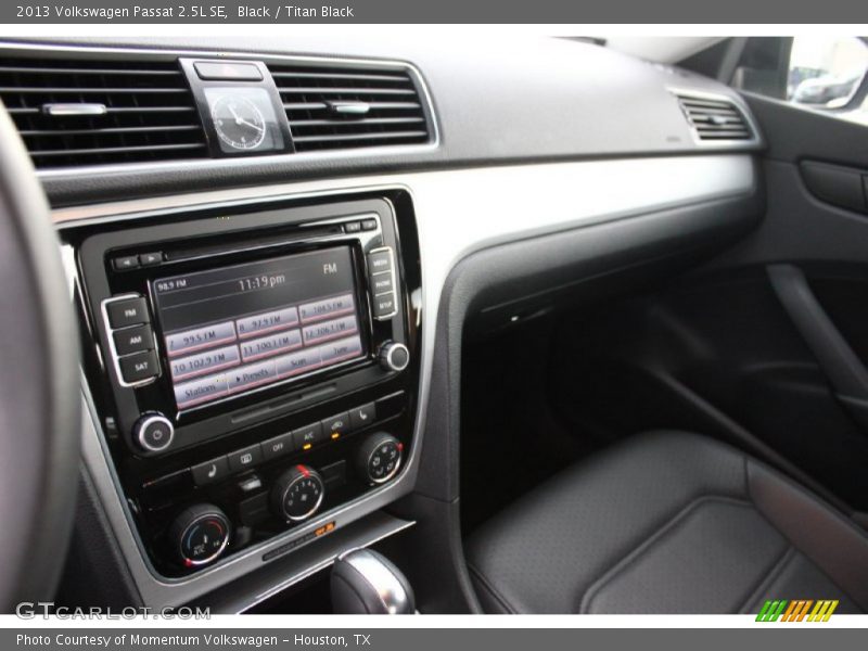 Black / Titan Black 2013 Volkswagen Passat 2.5L SE