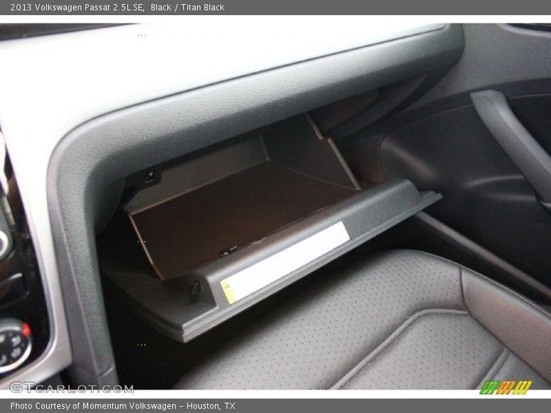 Black / Titan Black 2013 Volkswagen Passat 2.5L SE