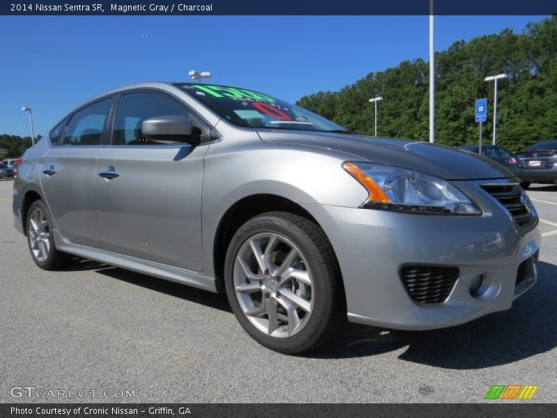 Magnetic Gray / Charcoal 2014 Nissan Sentra SR