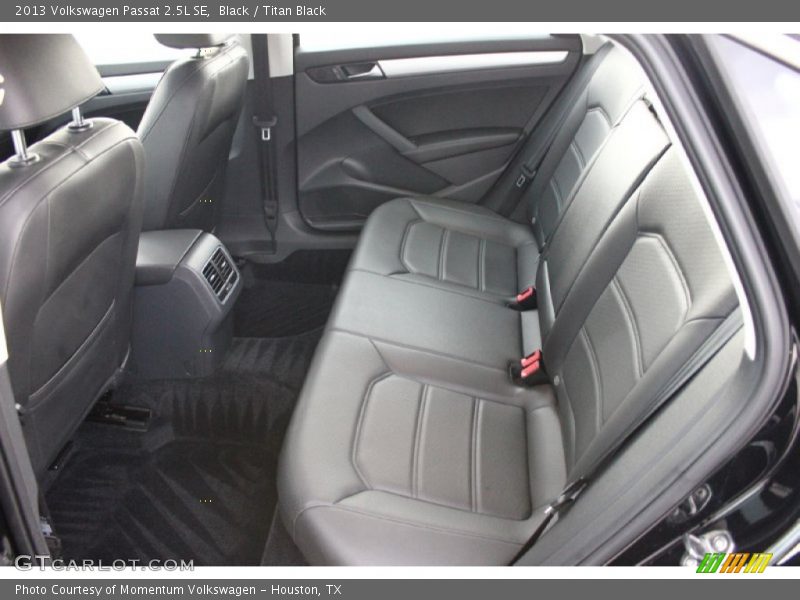 Black / Titan Black 2013 Volkswagen Passat 2.5L SE