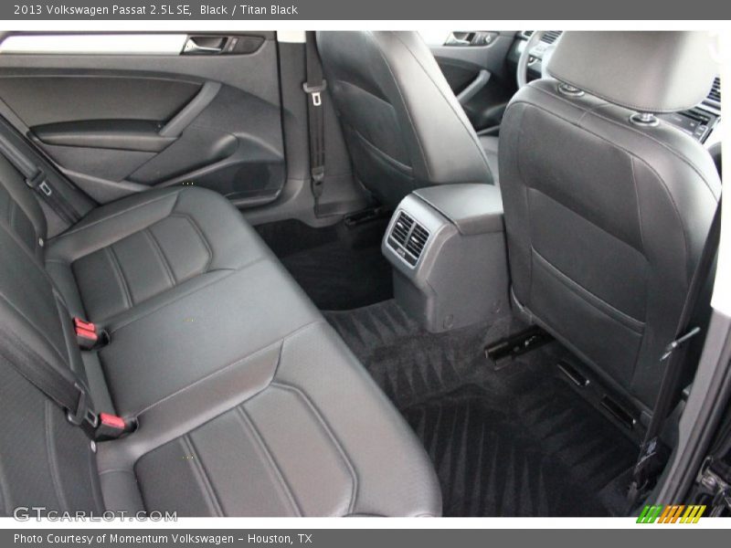 Black / Titan Black 2013 Volkswagen Passat 2.5L SE