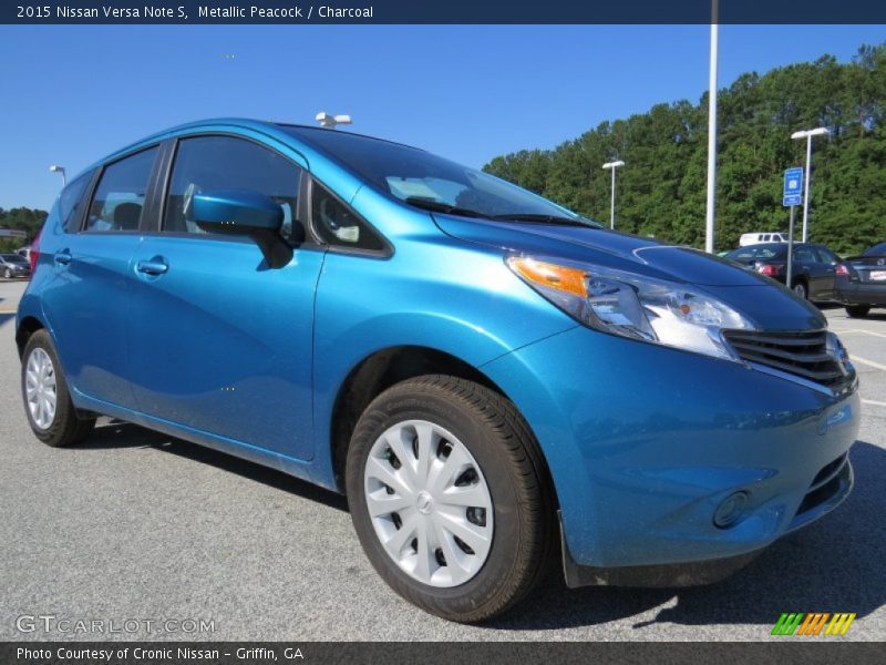 Front 3/4 View of 2015 Versa Note S