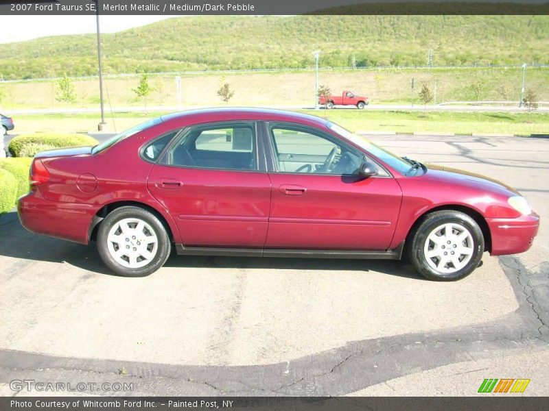 Merlot Metallic / Medium/Dark Pebble 2007 Ford Taurus SE