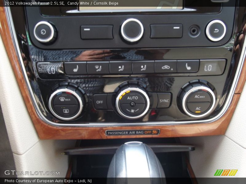 Candy White / Cornsilk Beige 2012 Volkswagen Passat 2.5L SE