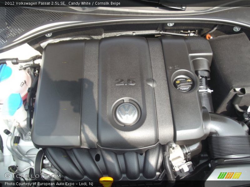 Candy White / Cornsilk Beige 2012 Volkswagen Passat 2.5L SE