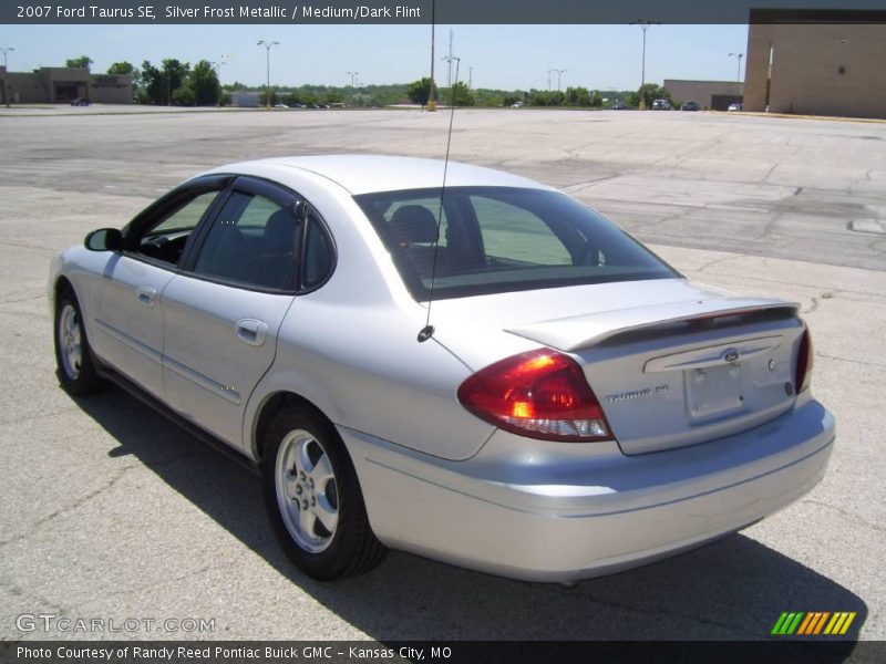 Silver Frost Metallic / Medium/Dark Flint 2007 Ford Taurus SE