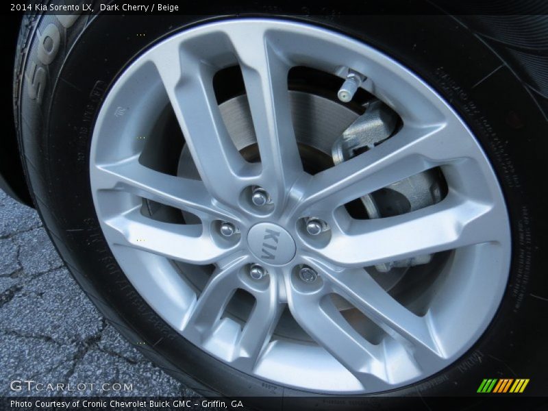 Dark Cherry / Beige 2014 Kia Sorento LX