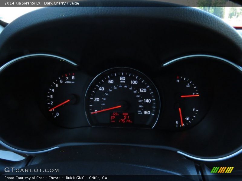 Dark Cherry / Beige 2014 Kia Sorento LX