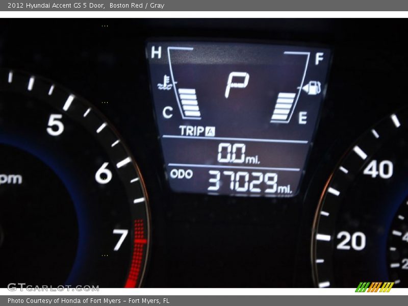 Boston Red / Gray 2012 Hyundai Accent GS 5 Door