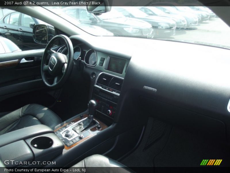 Lava Gray Pearl Effect / Black 2007 Audi Q7 4.2 quattro