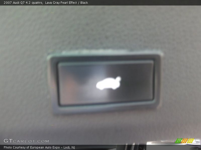 Lava Gray Pearl Effect / Black 2007 Audi Q7 4.2 quattro