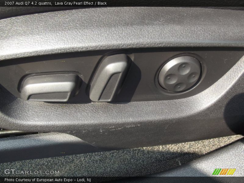 Lava Gray Pearl Effect / Black 2007 Audi Q7 4.2 quattro