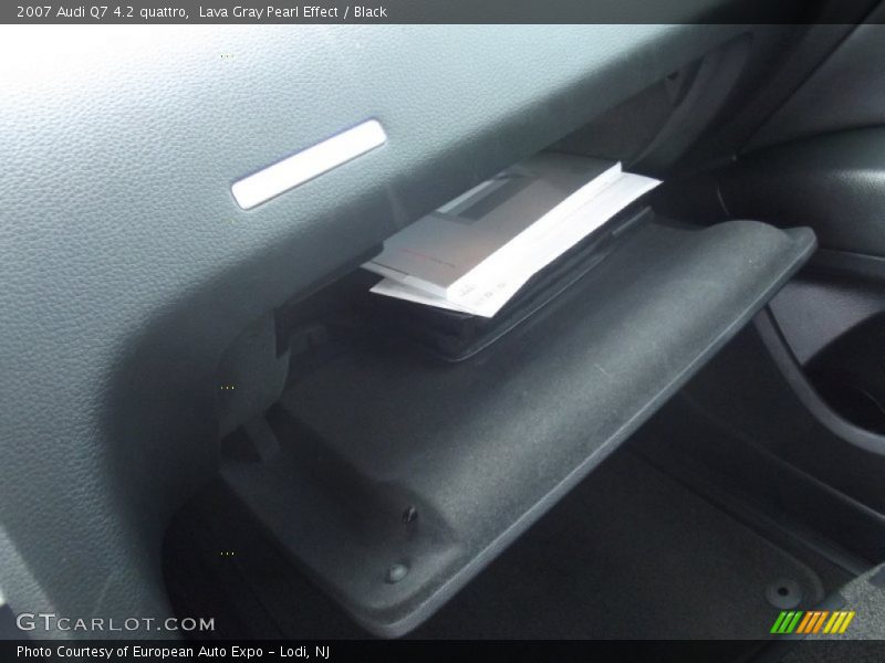 Lava Gray Pearl Effect / Black 2007 Audi Q7 4.2 quattro