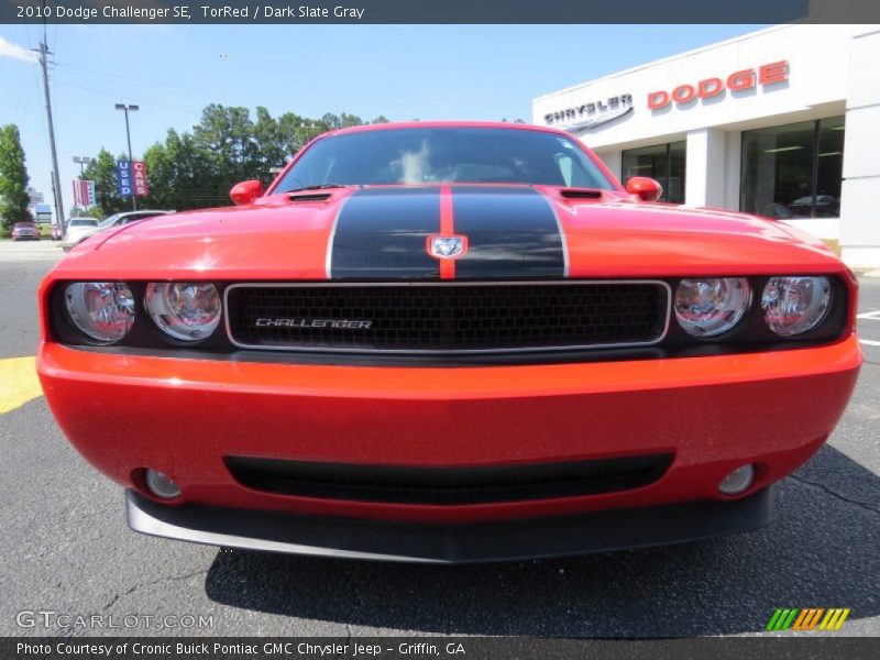 TorRed / Dark Slate Gray 2010 Dodge Challenger SE