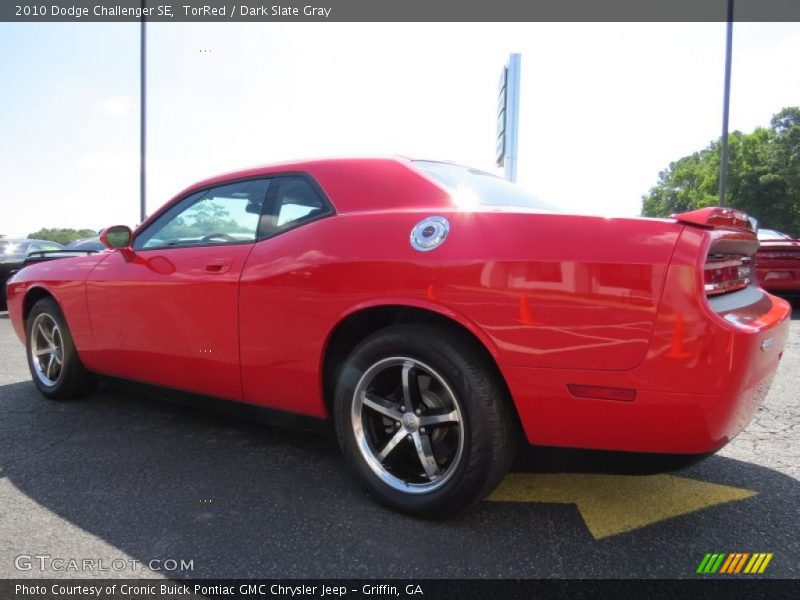 TorRed / Dark Slate Gray 2010 Dodge Challenger SE