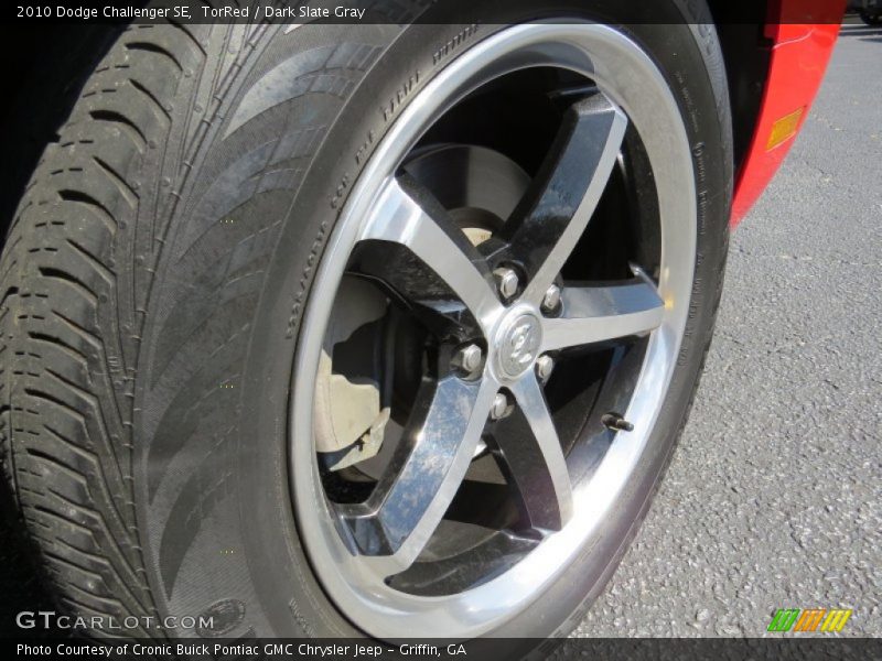 TorRed / Dark Slate Gray 2010 Dodge Challenger SE