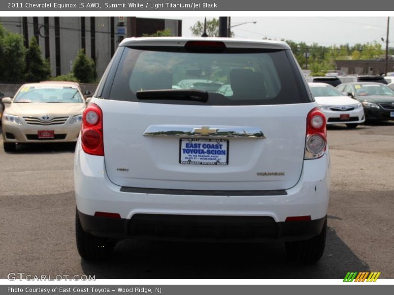 Summit White / Light Titanium/Jet Black 2011 Chevrolet Equinox LS AWD