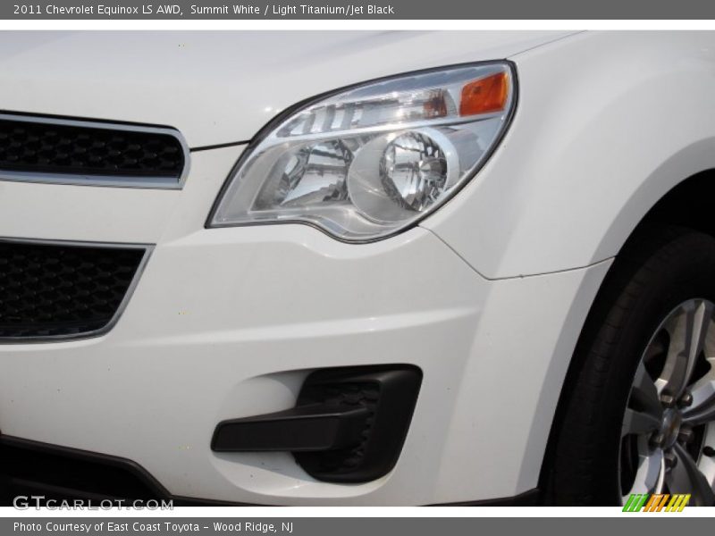 Summit White / Light Titanium/Jet Black 2011 Chevrolet Equinox LS AWD