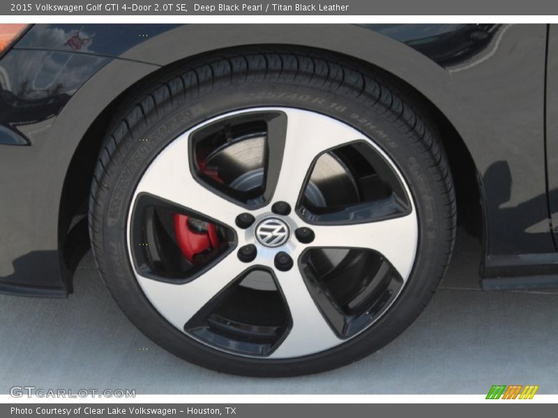 Deep Black Pearl / Titan Black Leather 2015 Volkswagen Golf GTI 4-Door 2.0T SE