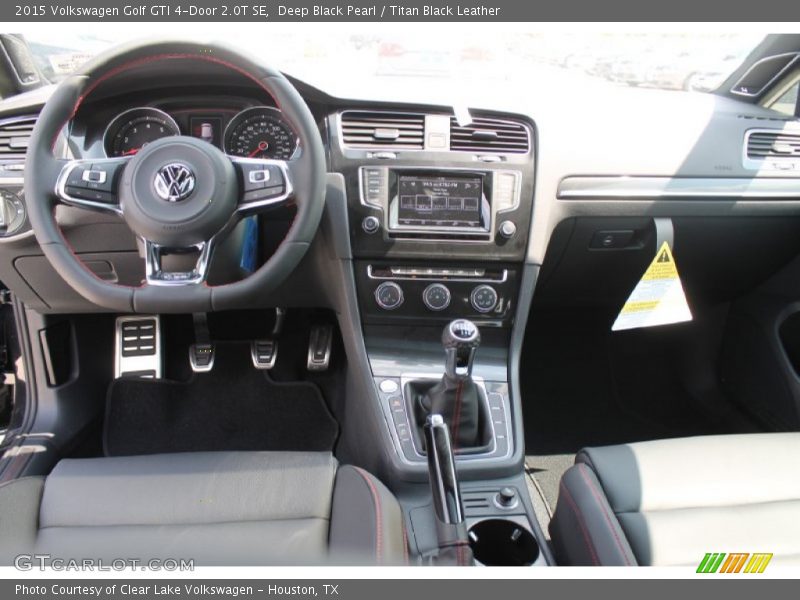 Deep Black Pearl / Titan Black Leather 2015 Volkswagen Golf GTI 4-Door 2.0T SE