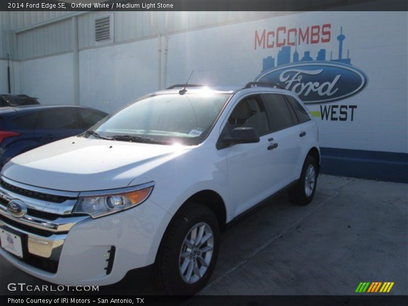 Oxford White / Medium Light Stone 2014 Ford Edge SE