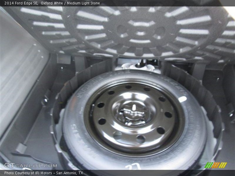 Oxford White / Medium Light Stone 2014 Ford Edge SE