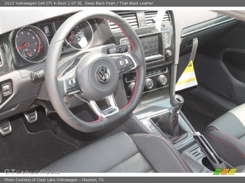 Deep Black Pearl / Titan Black Leather 2015 Volkswagen Golf GTI 4-Door 2.0T SE