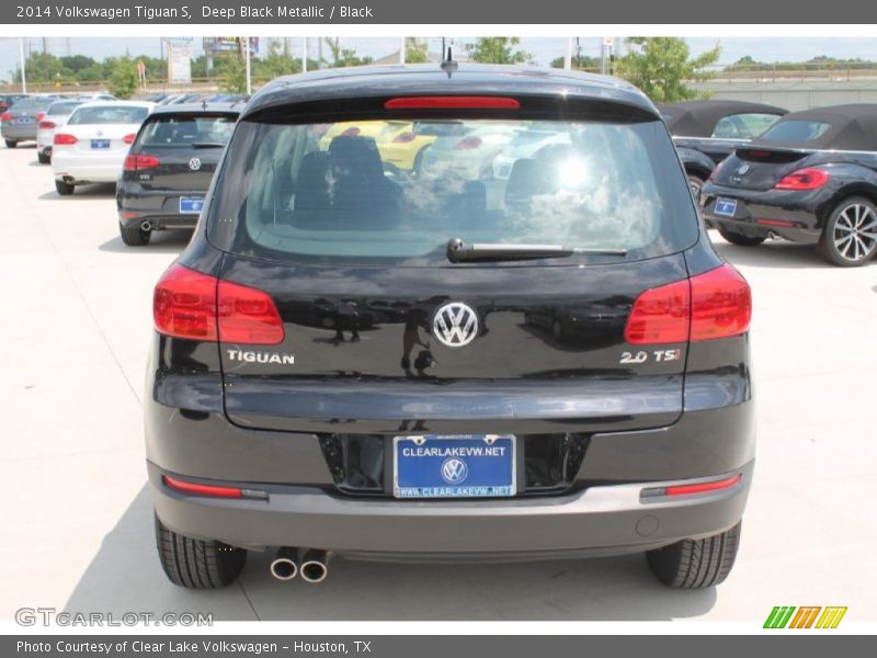 Deep Black Metallic / Black 2014 Volkswagen Tiguan S