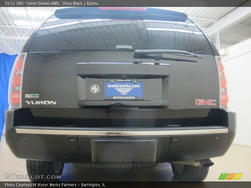 Onyx Black / Ebony 2011 GMC Yukon Denali AWD