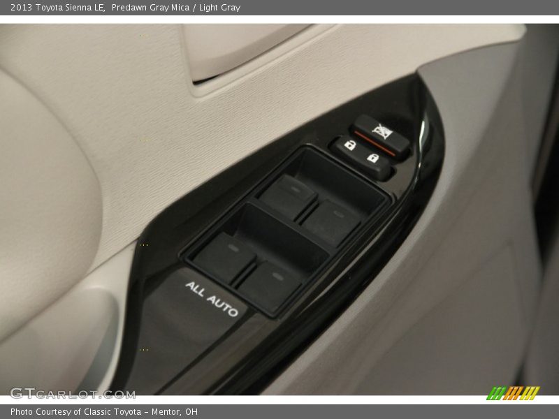 Predawn Gray Mica / Light Gray 2013 Toyota Sienna LE