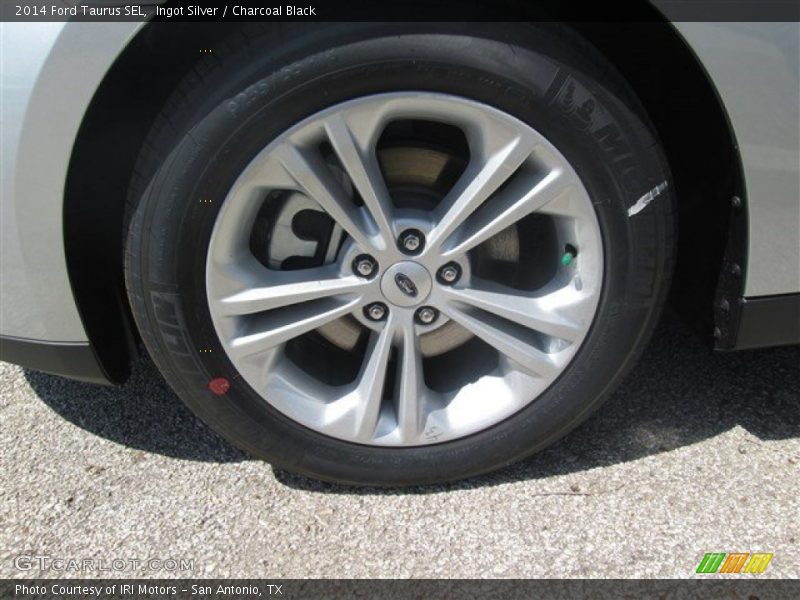 Ingot Silver / Charcoal Black 2014 Ford Taurus SEL