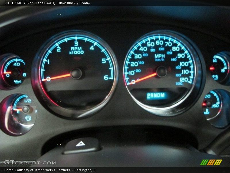 Onyx Black / Ebony 2011 GMC Yukon Denali AWD
